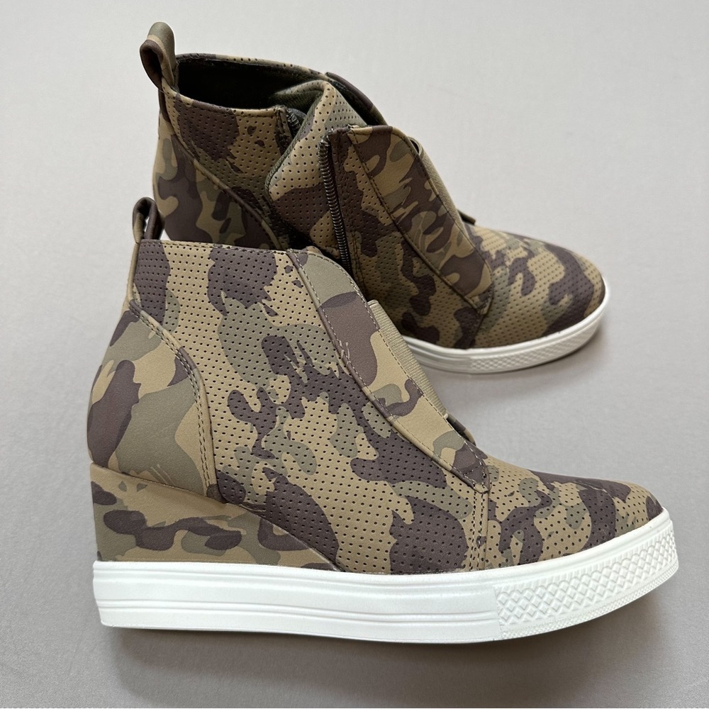 CCOCCI Camouflage High-Top Sneakers - Picture 5 of 11